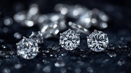 Spot a Fake Diamond