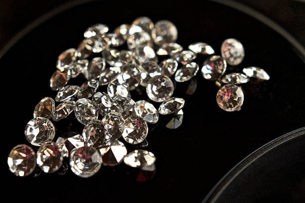 Moissanite vs Diamond: Is It Worth the Savings